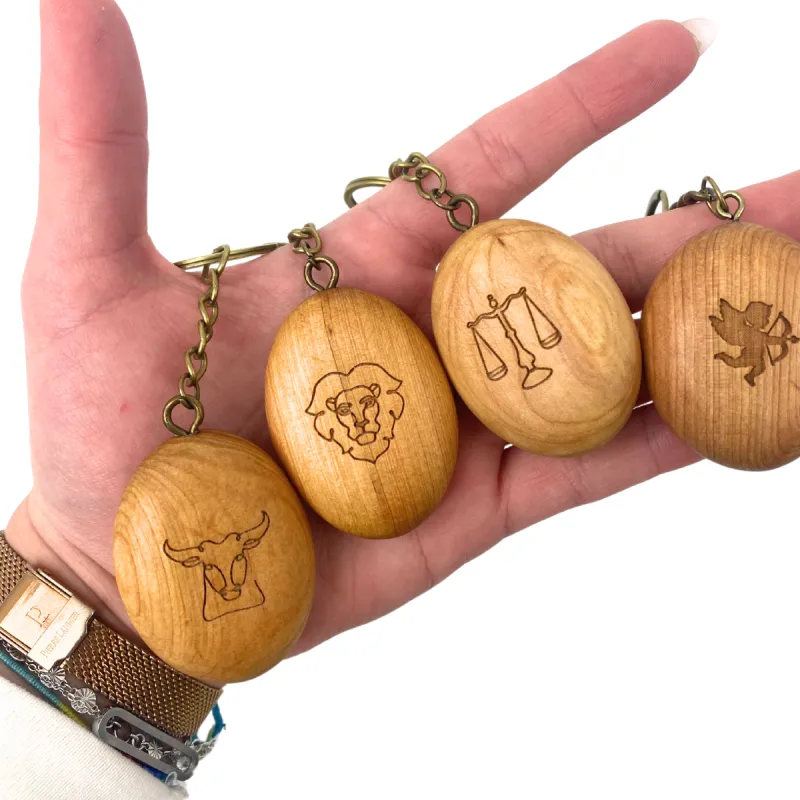 Ambiance Cade porte-clés zodiaque bois de cade
